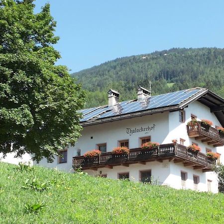 Gruppenhaus Thalackerhof Brunico Extérieur photo