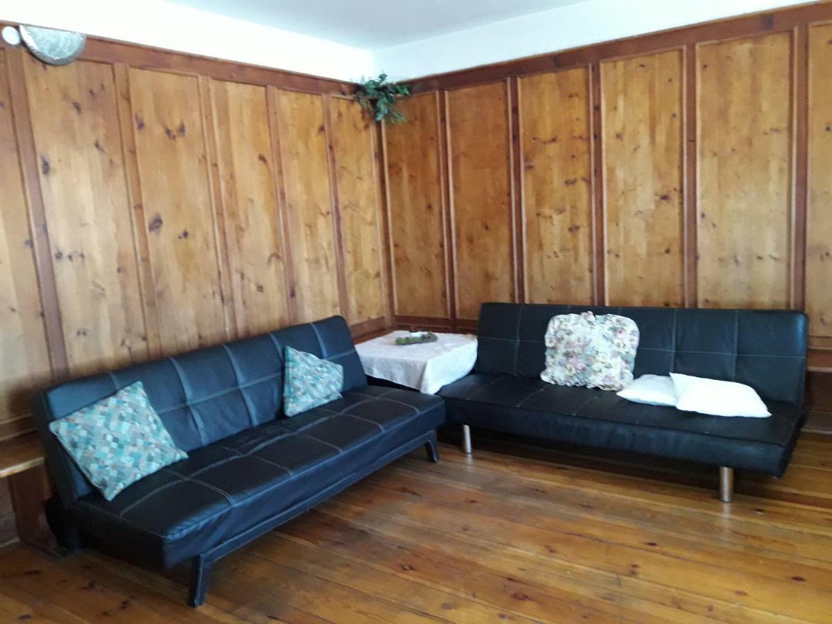Gruppenhaus Thalackerhof Brunico Extérieur photo